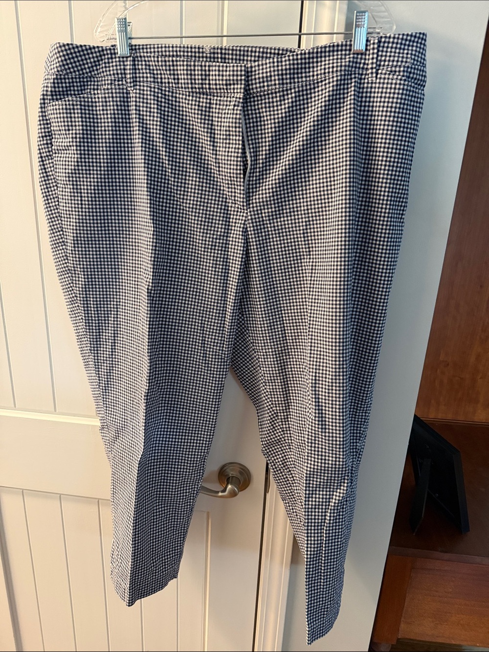 Talbots Perfect Croo Navy and White Gingham Capris